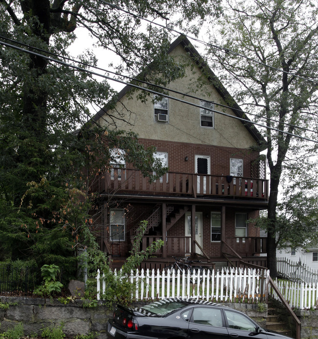 40 Nelson St in Quincy, MA - Foto de edificio - Building Photo