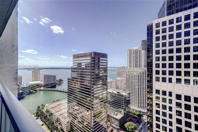 500 Brickell Ave, Unit Brickell 500 in Miami, FL - Foto de edificio - Building Photo