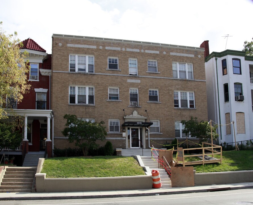 3519 13th St NW in Washington, DC - Building Photo