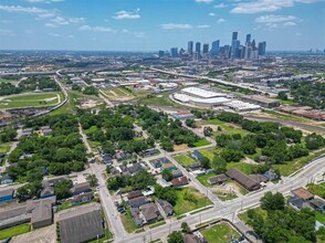 2018 Stevens St in Houston, TX - Building Photo - Building Photo