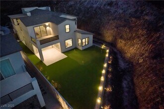 2008 Peaceful Mesa Ct in Henderson, NV - Building Photo - Building Photo