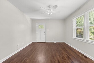 1100 Holburn Pl in Raleigh, NC - Building Photo - Building Photo