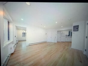 2022 E 53rd St, Unit D1 in Brooklyn, NY - Building Photo - Building Photo