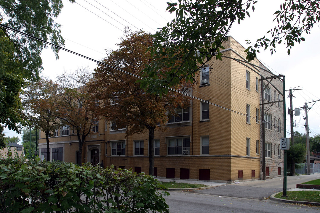 7903 S Luella Ave in Chicago, IL - Building Photo