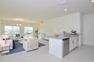 402 Sequoia Dr in Lake Wales, FL - Building Photo - Building Photo