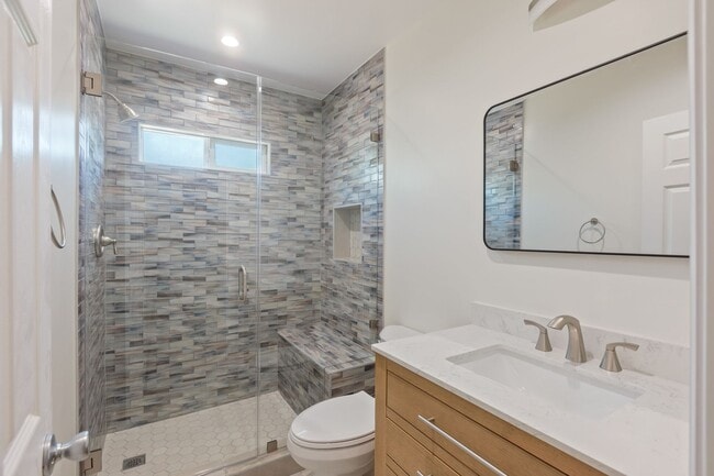 7914 Etiwanda Ave in Los Angeles, CA - Building Photo - Building Photo