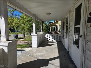 846 Hunter St NW in Warren, OH - Building Photo - Building Photo