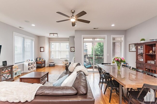 property at 2112 W Rice St