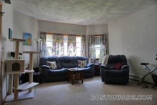 150 Brown St, Unit 1L in Waltham, MA - Building Photo