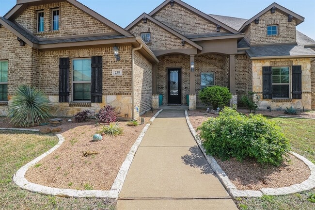 230 Sandy Way in Red Oak, TX - Building Photo - Building Photo