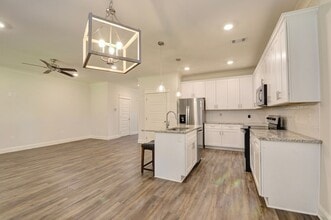 1401 Gatewood Pl in Auburn, AL - Building Photo - Building Photo