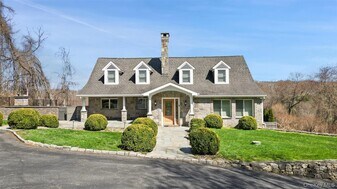 20 Primrose St in Katonah, NY - Building Photo