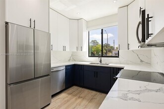 6850 NW 4th Ave in Miami, FL - Foto de edificio - Building Photo