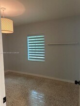 6880 SW 77th Terrace in South Miami, FL - Building Photo - Building Photo