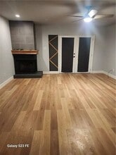 324 Camelia Ave, Unit 2 in La Place, LA - Building Photo - Building Photo