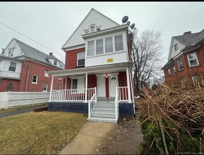 17 Roosevelt St