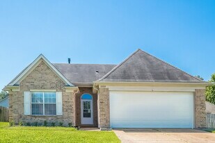10909 Lexington Dr in Olive Branch, MS - Building Photo