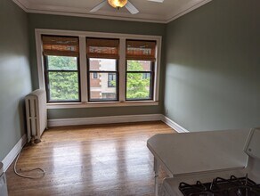 3702 N Lakewood Ave in Chicago, IL - Building Photo - Building Photo