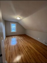 159 High St-Unit -Unit 4 in Fall River, MA - Building Photo - Building Photo