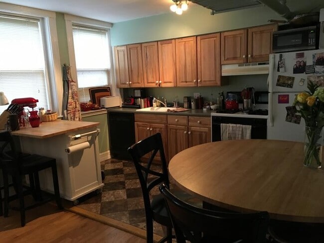 5 Egan Way, Unit 2 in Boston, MA - Building Photo - Building Photo