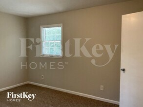 2881 Hickory Trail, Unit 1037 in Snellville, GA - Foto de edificio - Building Photo