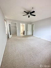 434 Waterford Dr in Edison, NJ - Building Photo - Building Photo