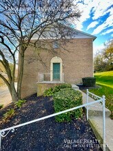 438 Tanglewood Ln in Dallastown, PA - Building Photo - Building Photo