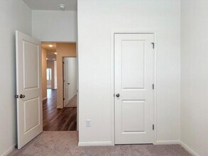 125 Blazilmar Ln in Taylor, TX - Building Photo - Building Photo