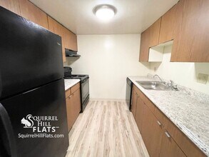 6350 Forward Ave, Unit 3 in Pittsburgh, PA - Foto de edificio - Building Photo