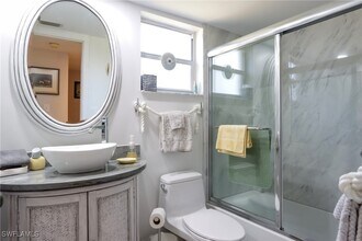 505 Lake Louise Cir in Naples, FL - Building Photo - Building Photo