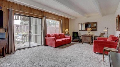 2525 S Dayton Way in Denver, CO - Building Photo - Building Photo