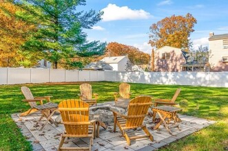 235 N Billerica Rd in Tewksbury, MA - Foto de edificio - Building Photo