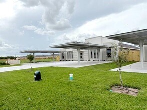 3056 Stark Rd in Weslaco, TX - Building Photo - Building Photo