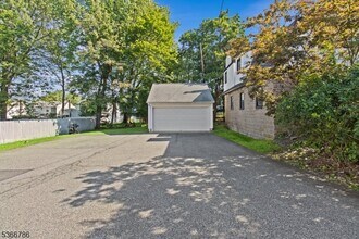 14 S Mountain Ave in Cedar Grove, NJ - Building Photo - Building Photo