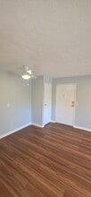 103 Horse Pond Rd, Unit E in Salem, CT - Building Photo - Building Photo