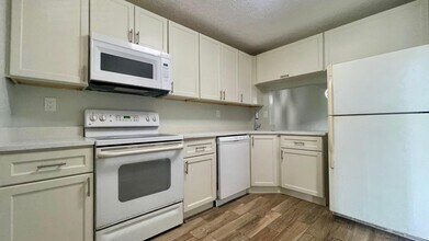 1801 NW 75th Ave in Plantation, FL - Building Photo - Building Photo