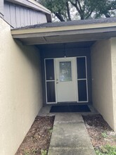 8330 Gandy Way in Orlando, FL - Foto de edificio - Building Photo