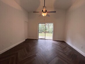 3643 Old Hammock Rd in Port Orange, FL - Building Photo - Building Photo