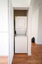 5670 NW 116th Ave in Doral, FL - Building Photo - Building Photo