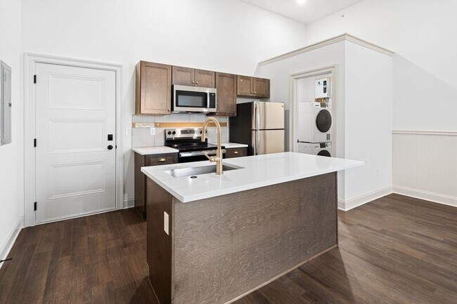 property at 401 Martin St