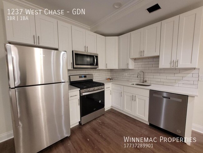 1237 West Chase in Chicago, IL - Building Photo - Building Photo