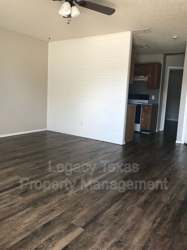 property at 1419 W Kilpatrick St
