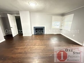 5000 E 39 Terrace in Kansas City, MO - Building Photo - Building Photo