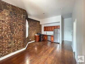 Spacious Crown Heights 2-Bed 1-Bath / Expo in Brooklyn, NY - Building Photo - Building Photo