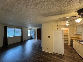 3940 Burlwood St in Eugene, OR - Building Photo - Building Photo