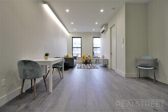 446 Gates Ave in Brooklyn, NY - Building Photo - Building Photo