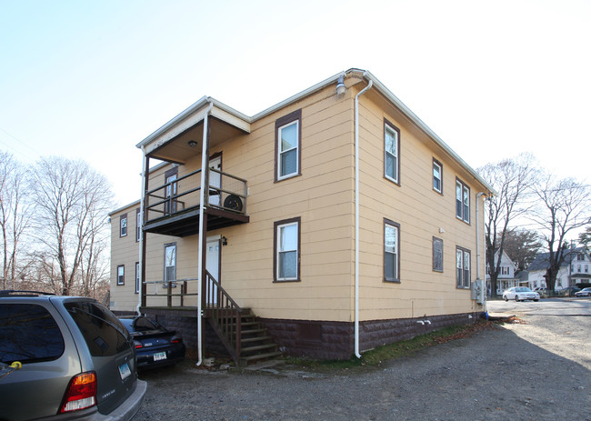 10 Prospect Ave in Danielson, CT - Foto de edificio - Building Photo