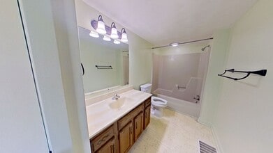 919 Round Hill Rd in East Berlin, PA - Building Photo - Building Photo