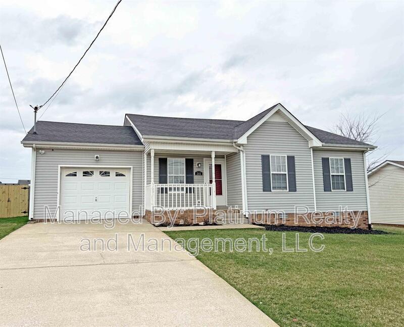 205 Ruf Dr in Oak Grove, KY - Building Photo