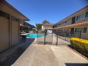 1369 Phelps Ave in San Jose, CA - Building Photo - Building Photo